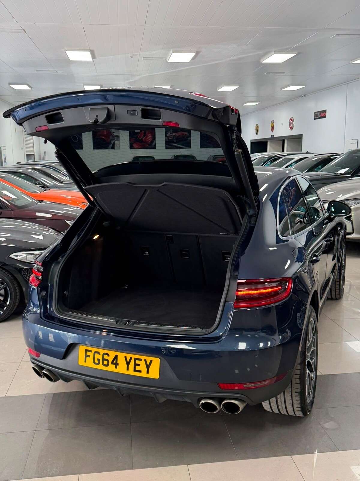 2014 PORSCHE MACAN 2014 PORSCHE MACAN