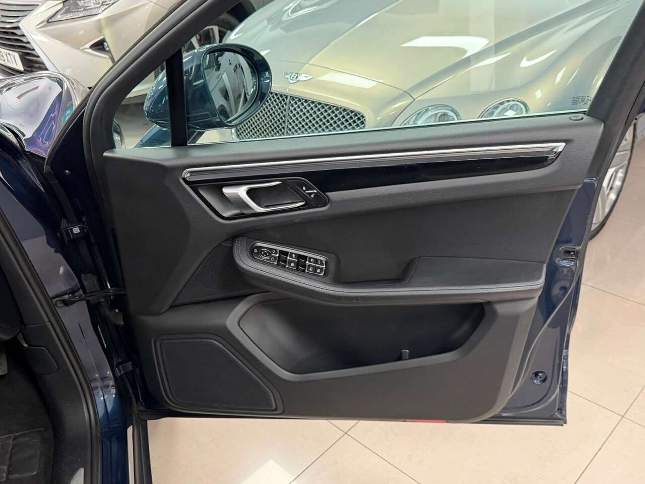2014 PORSCHE MACAN 2014 PORSCHE MACAN