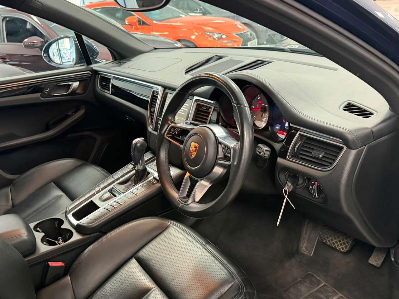 2014 PORSCHE MACAN 2014 PORSCHE MACAN