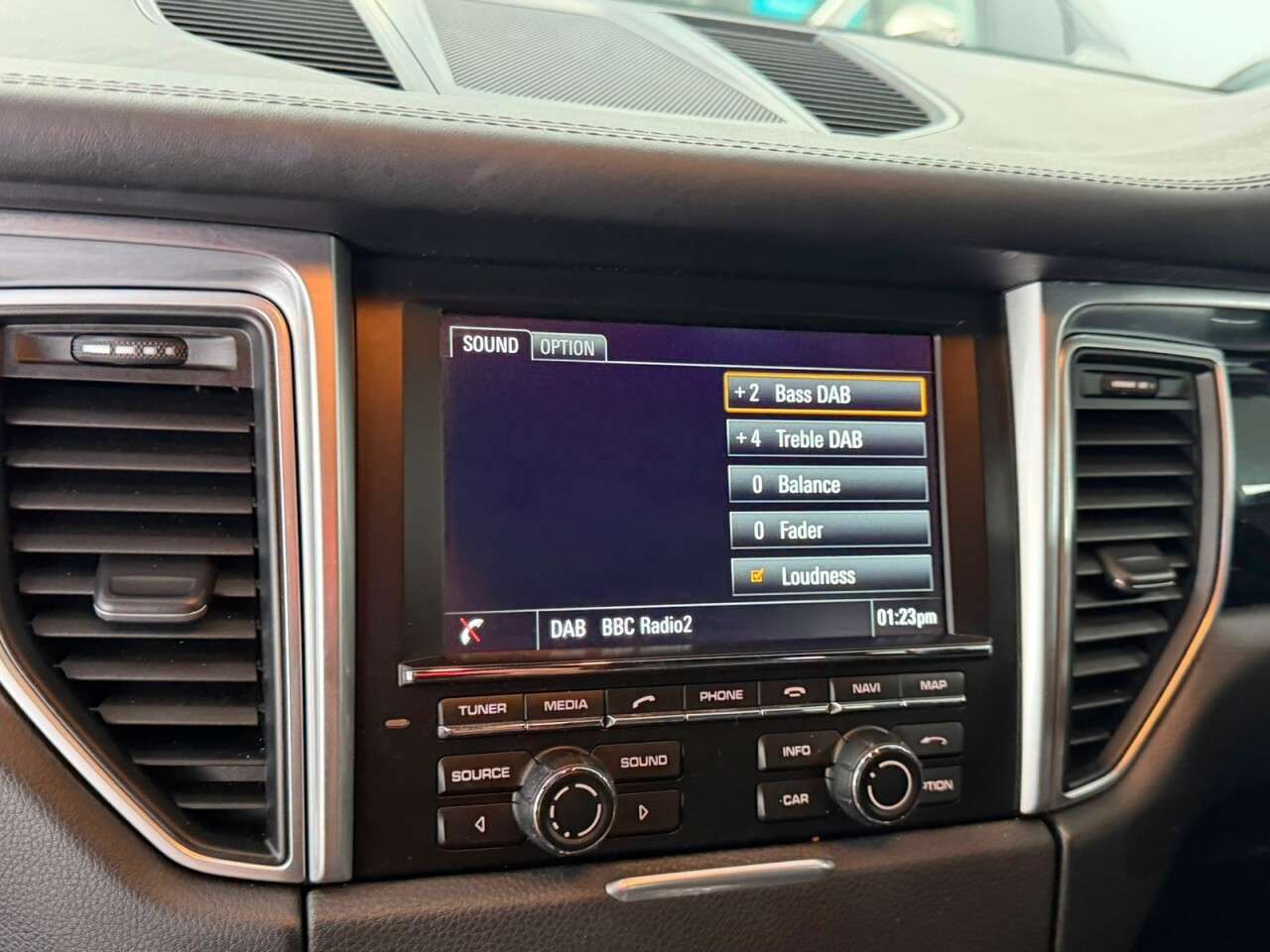 2014 PORSCHE MACAN 2014 PORSCHE MACAN