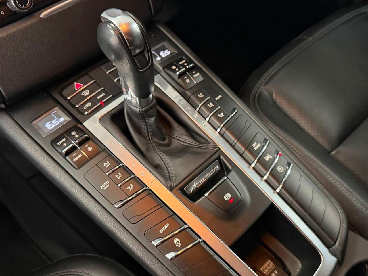 2014 PORSCHE MACAN 2014 PORSCHE MACAN