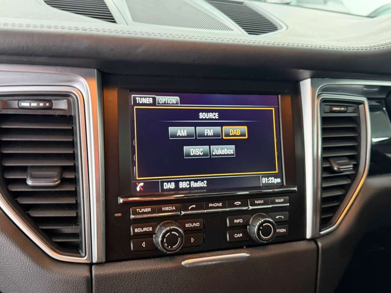 2014 PORSCHE MACAN 2014 PORSCHE MACAN