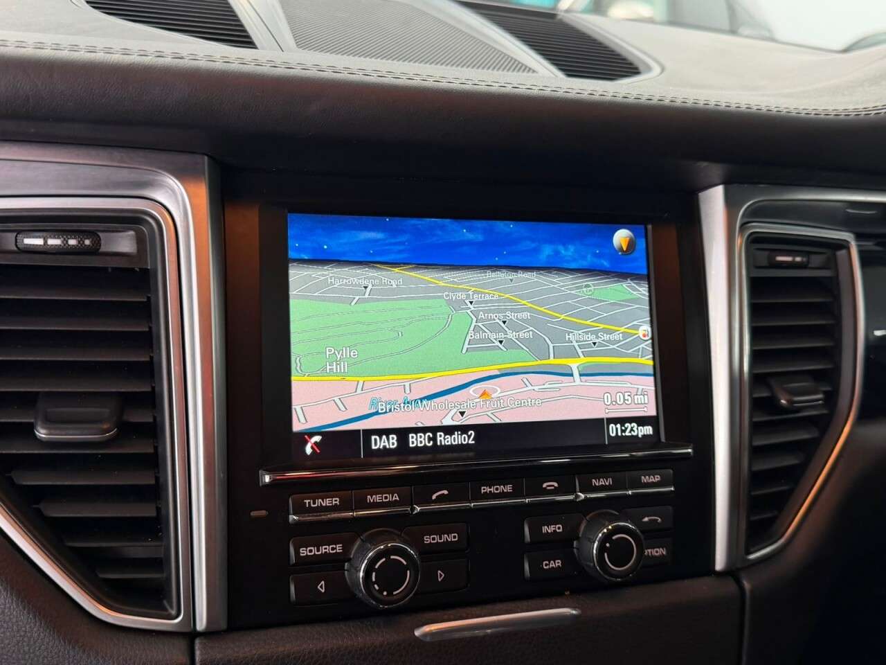2014 PORSCHE MACAN 2014 PORSCHE MACAN