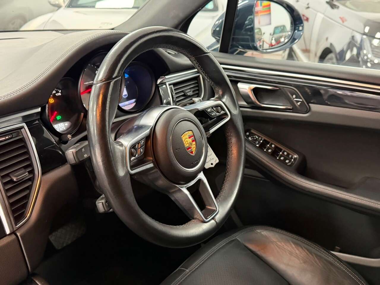 2014 PORSCHE MACAN 2014 PORSCHE MACAN