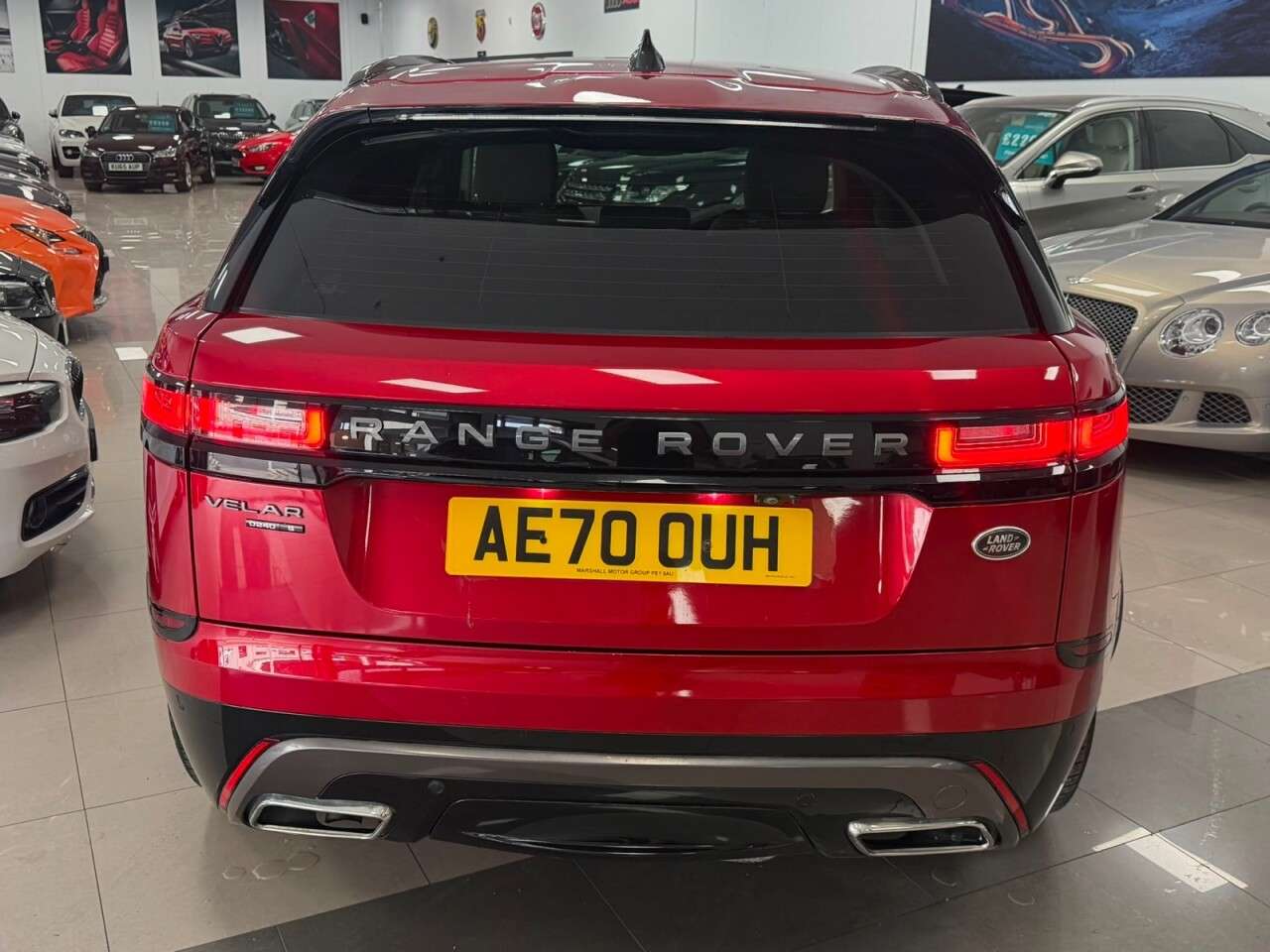 A 2020 LAND ROVER RANGE ROVER VELAR 2.0 D240 R-Dynamic S SUV 5dr Diesel Auto 4WD Euro 6 (s/s) (240 ps) STUNNING A 2020 LAND ROVER RANGE ROVER VELAR 2.0 D240 R-Dynamic S SUV 5dr Diesel Auto 4WD Euro 6 (s/s) (240 ps) STUNNING