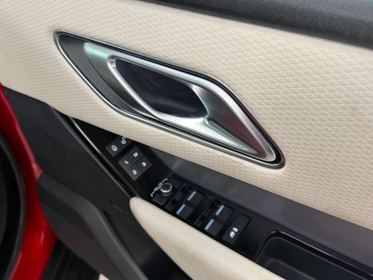 2020 LAND ROVER RANGE ROVER VELAR 2020 LAND ROVER RANGE ROVER VELAR