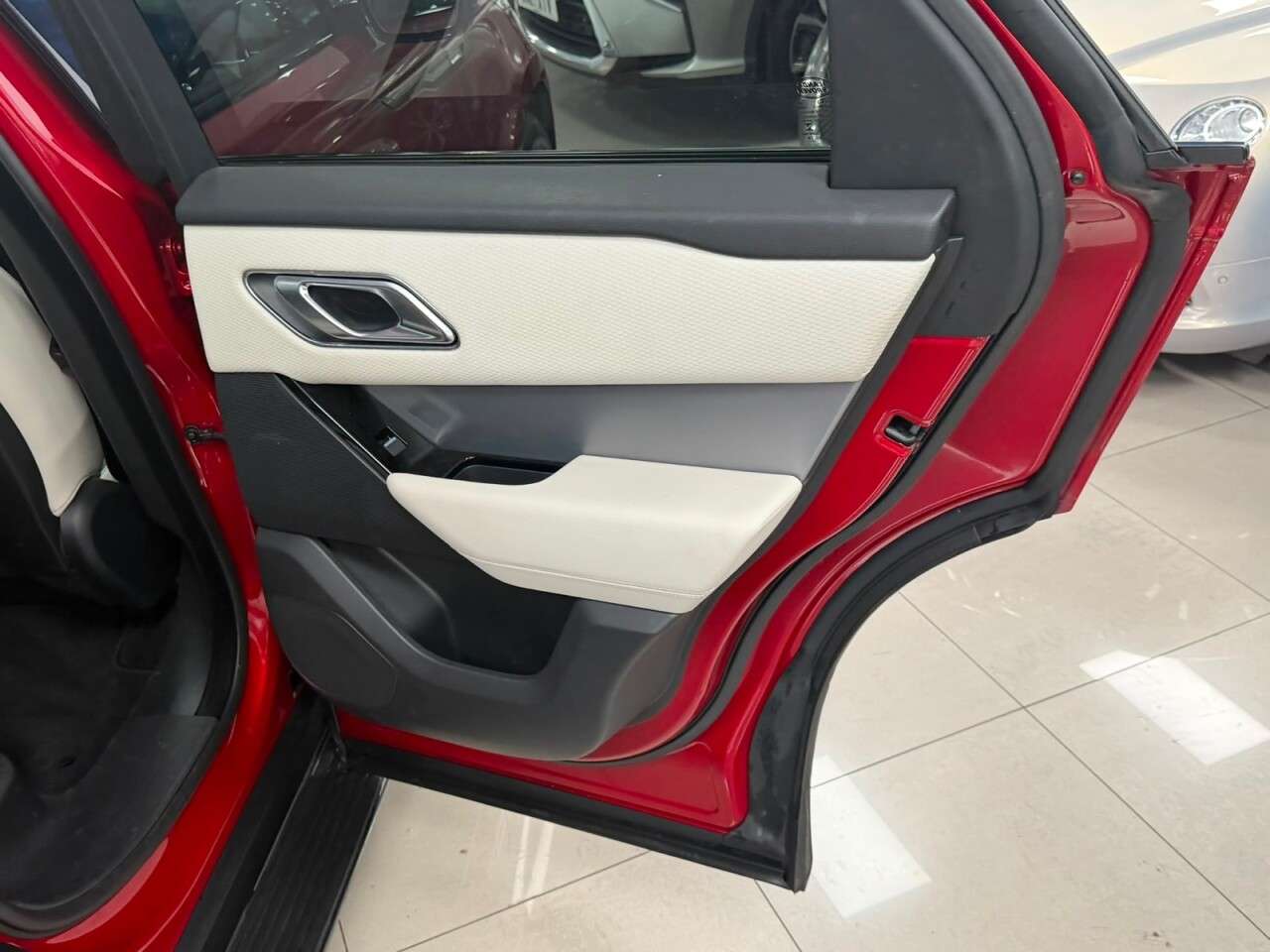 2020 LAND ROVER RANGE ROVER VELAR 2020 LAND ROVER RANGE ROVER VELAR