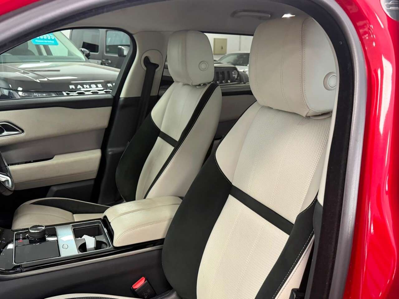 2020 LAND ROVER RANGE ROVER VELAR 2020 LAND ROVER RANGE ROVER VELAR