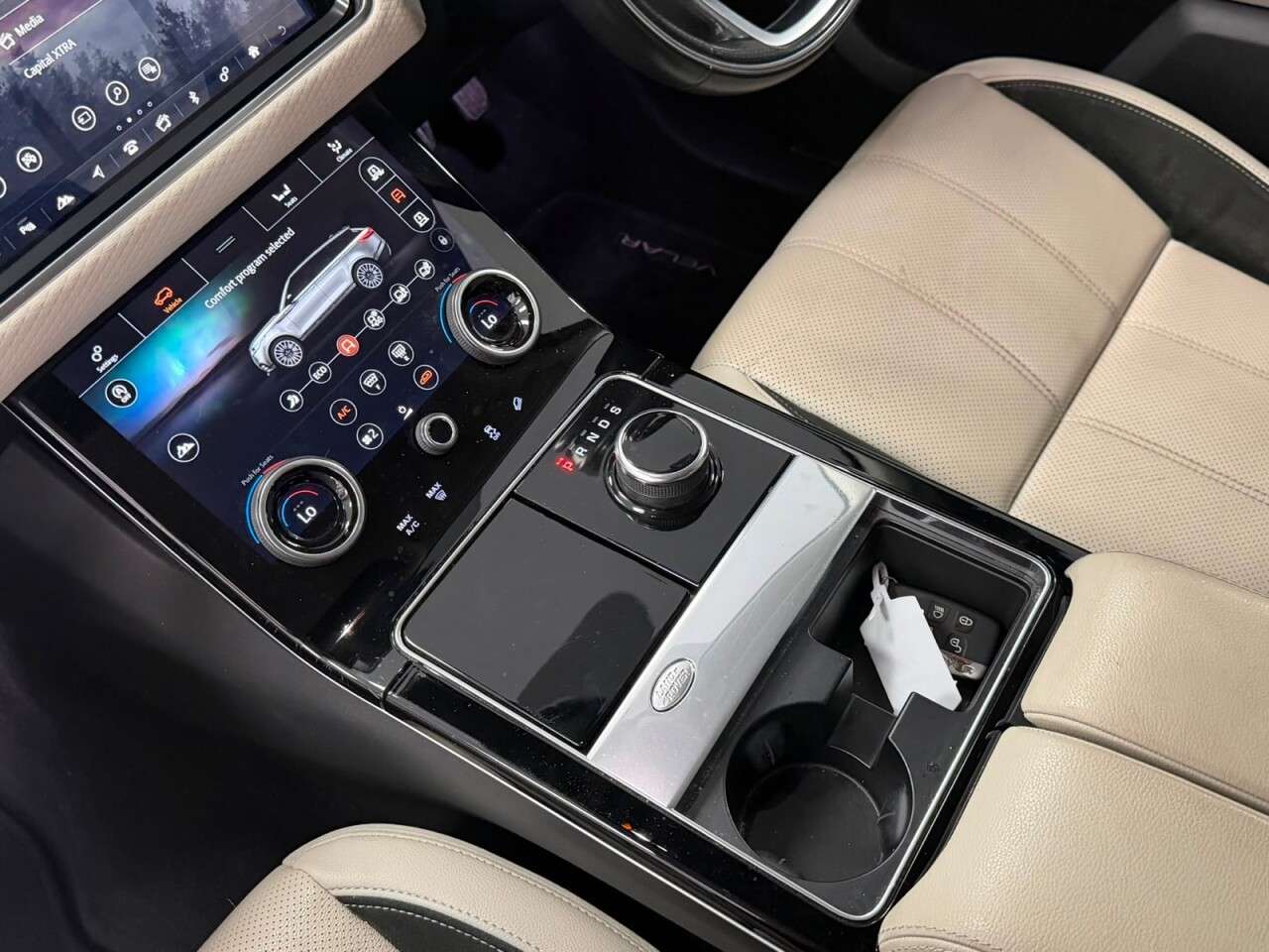 2020 LAND ROVER RANGE ROVER VELAR 2020 LAND ROVER RANGE ROVER VELAR