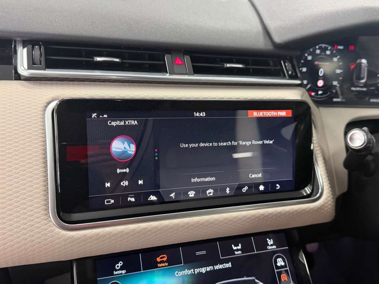 2020 LAND ROVER RANGE ROVER VELAR 2020 LAND ROVER RANGE ROVER VELAR