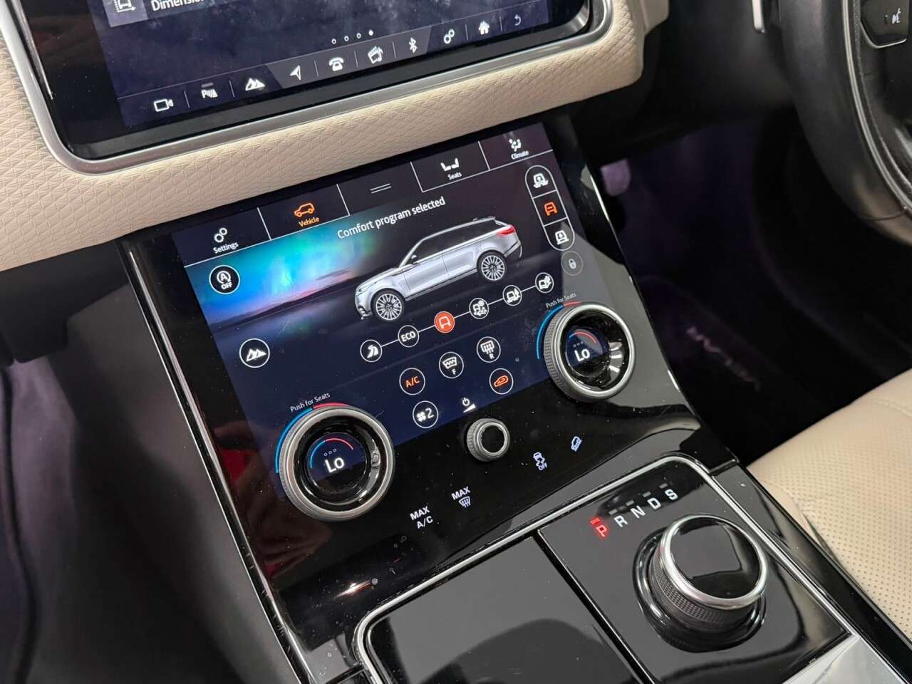 2020 LAND ROVER RANGE ROVER VELAR 2020 LAND ROVER RANGE ROVER VELAR