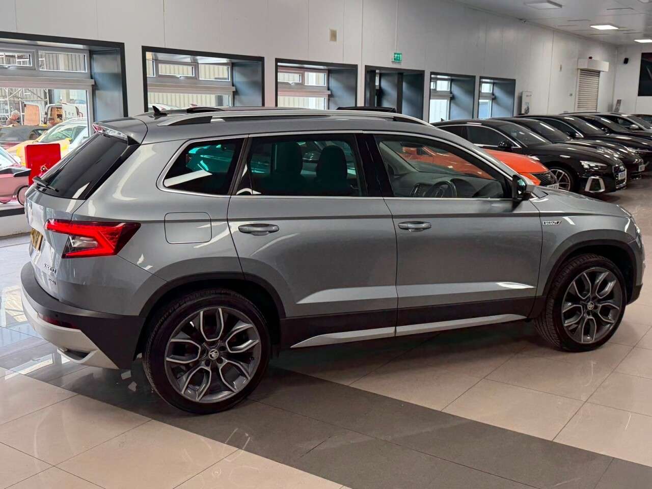 A 2019 SKODA KAROQ 2.0 TDI Scout SUV 5dr Diesel Manual 4WD Euro 6 (s/s) (150 ps) SPORTS SEATS A 2019 SKODA KAROQ 2.0 TDI Scout SUV 5dr Diesel Manual 4WD Euro 6 (s/s) (150 ps) SPORTS SEATS