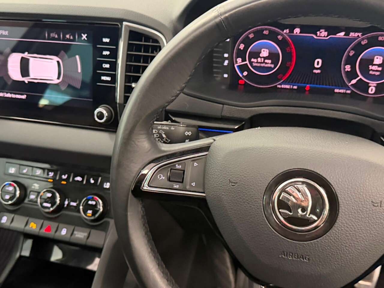 2019 SKODA KAROQ 2019 SKODA KAROQ