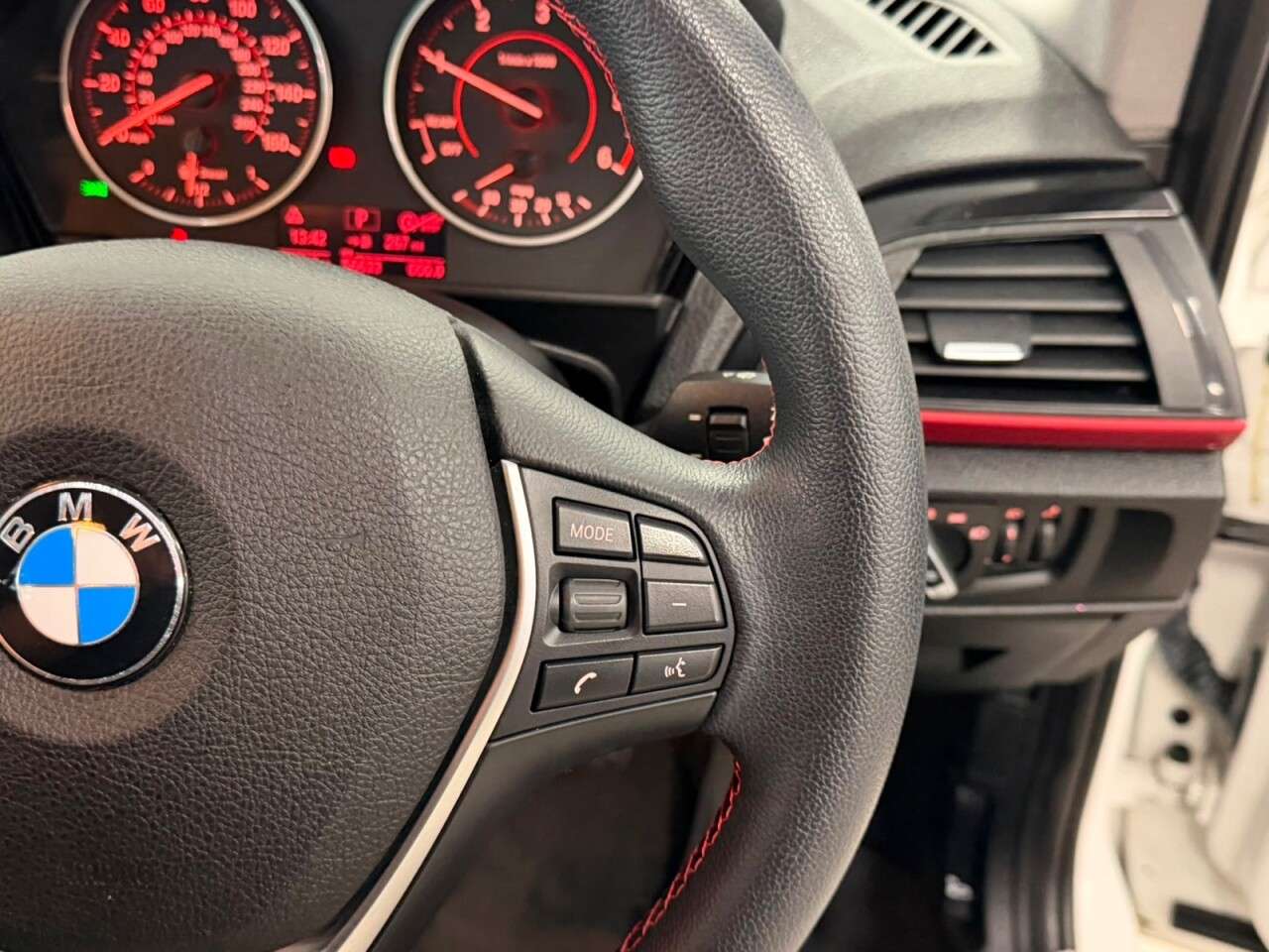 2015 BMW 1 SERIES 2015 BMW 1 SERIES