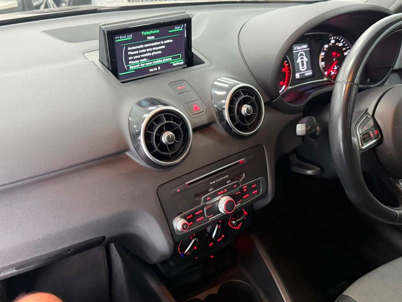 2015 AUDI A1 2015 AUDI A1