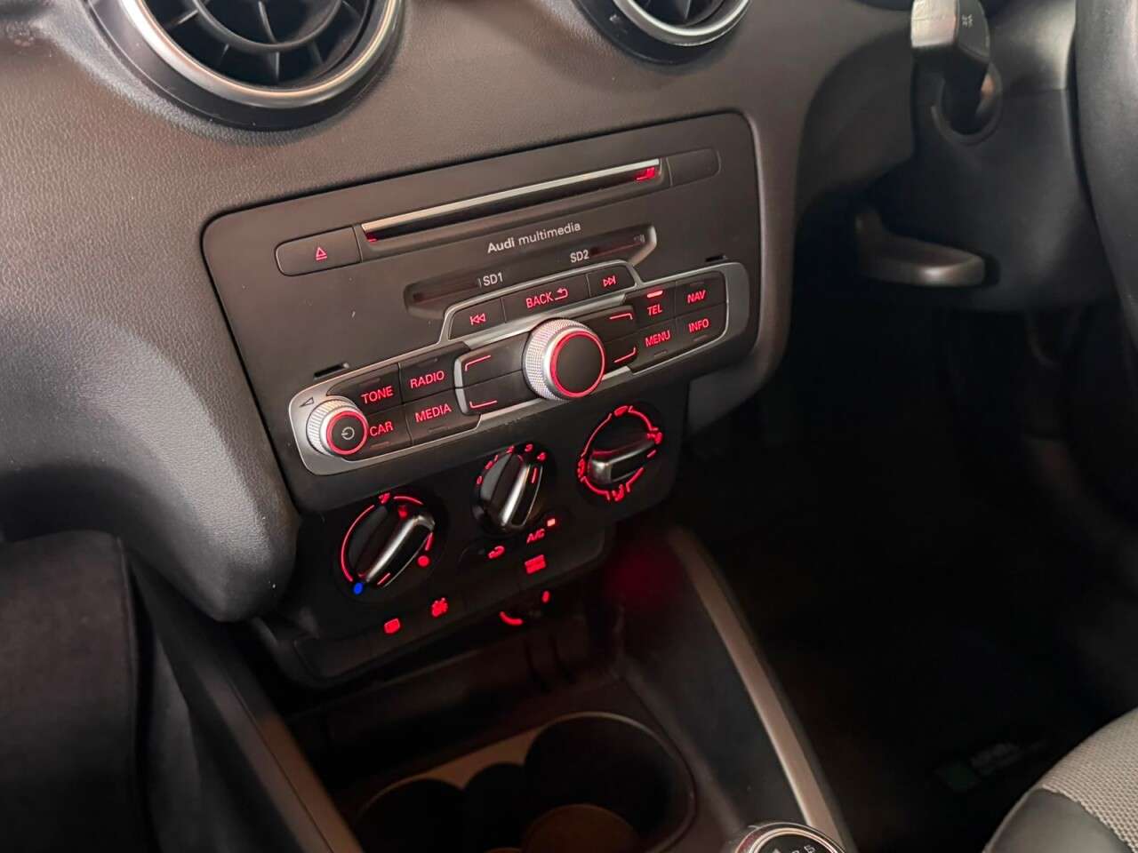 2015 AUDI A1 2015 AUDI A1