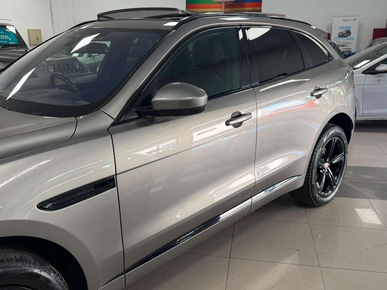 2018 JAGUAR F-PACE 2018 JAGUAR F-PACE