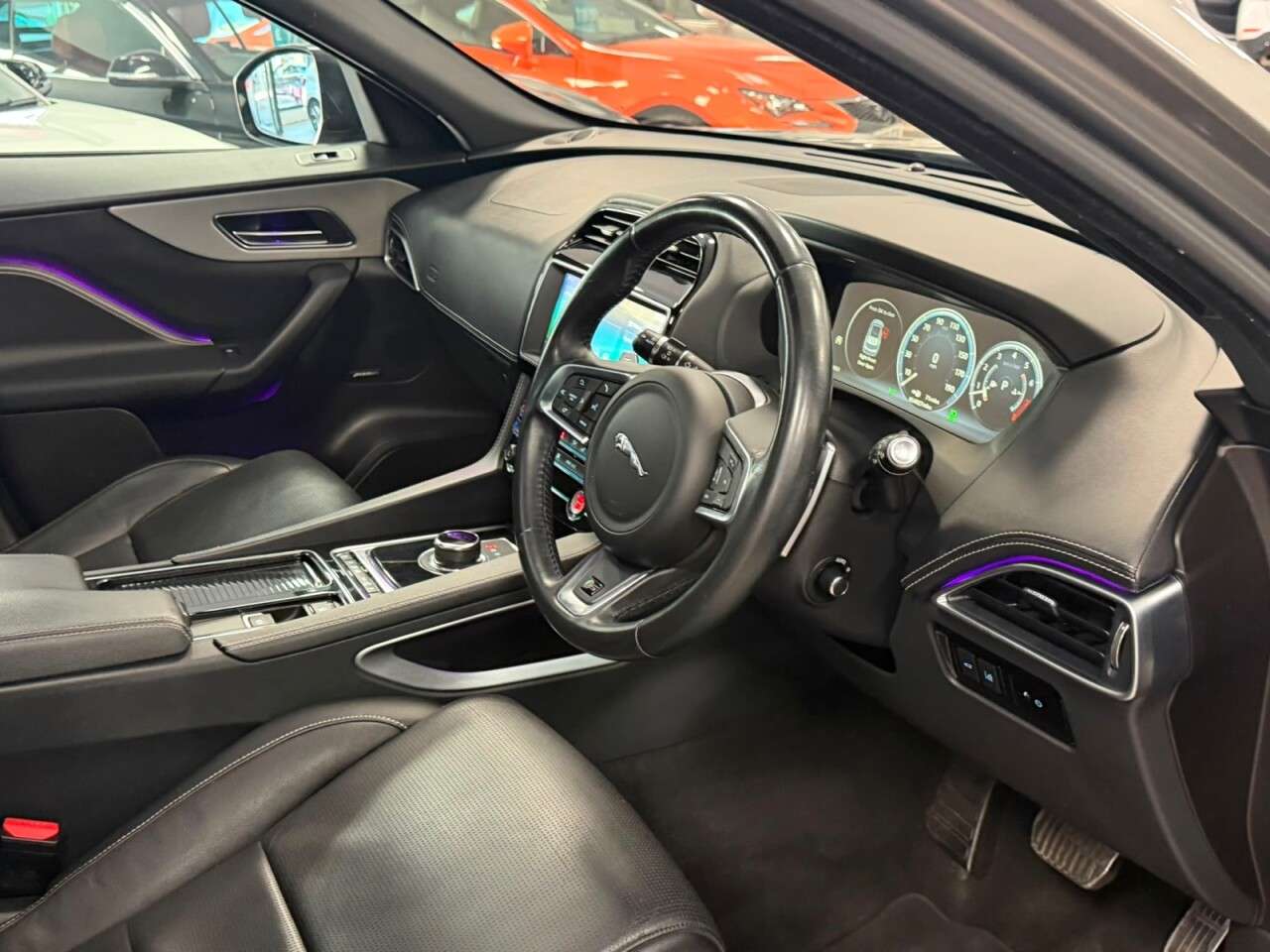 2018 JAGUAR F-PACE 2018 JAGUAR F-PACE