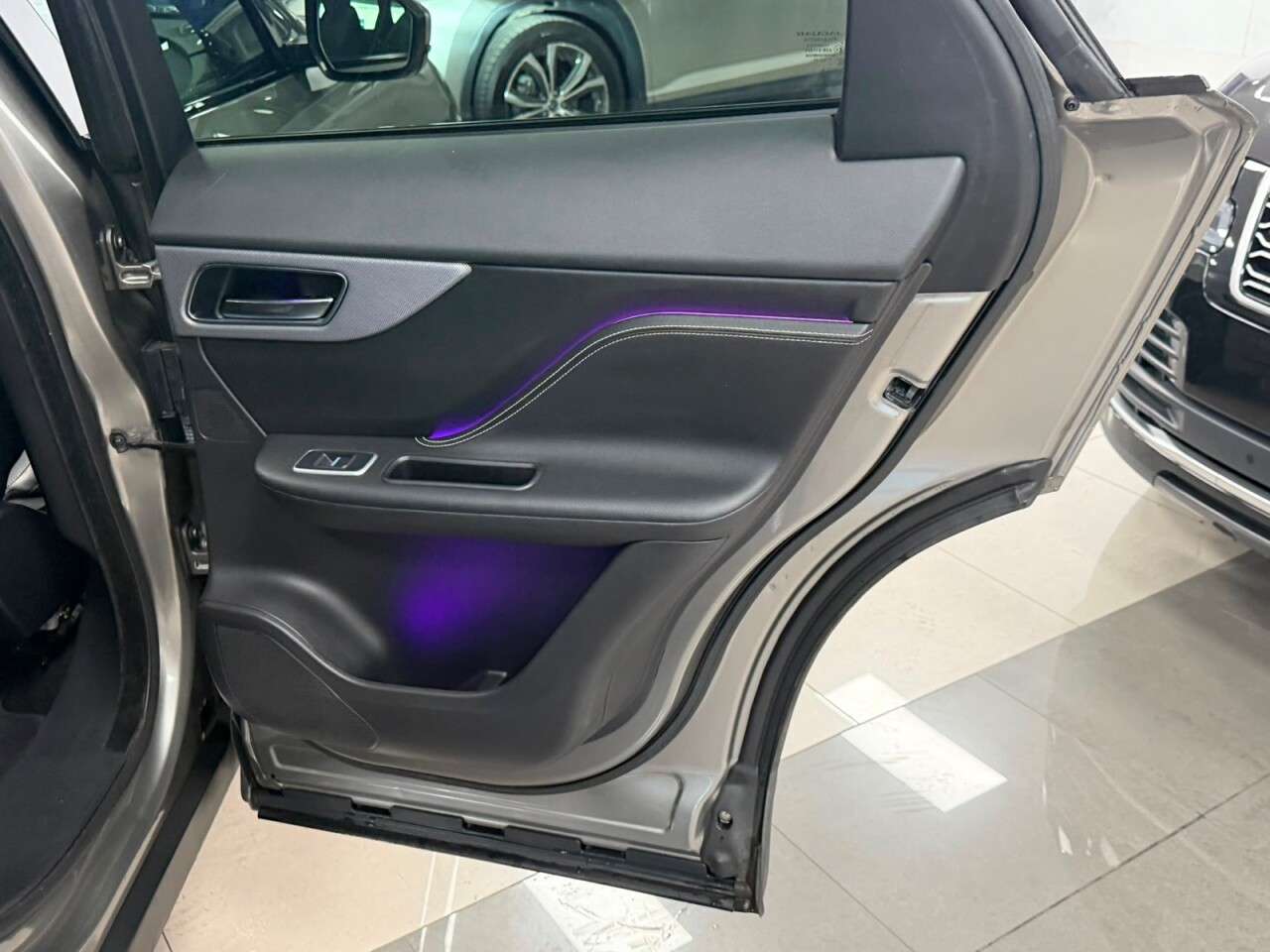 2018 JAGUAR F-PACE 2018 JAGUAR F-PACE