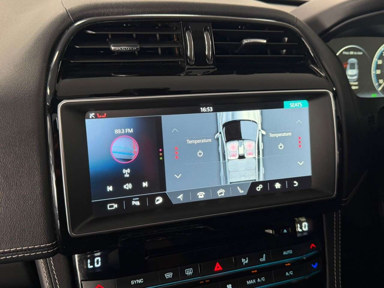 2018 JAGUAR F-PACE 2018 JAGUAR F-PACE