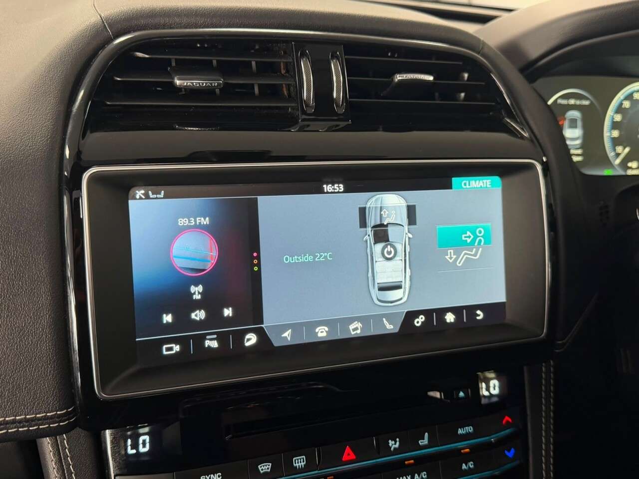 2018 JAGUAR F-PACE 2018 JAGUAR F-PACE