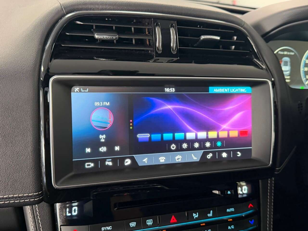 2018 JAGUAR F-PACE 2018 JAGUAR F-PACE