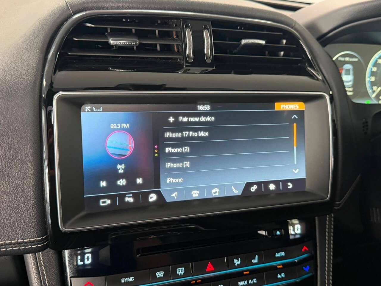 2018 JAGUAR F-PACE 2018 JAGUAR F-PACE
