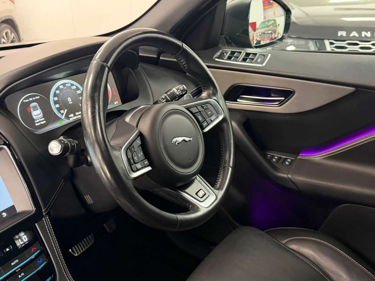 2018 JAGUAR F-PACE 2018 JAGUAR F-PACE