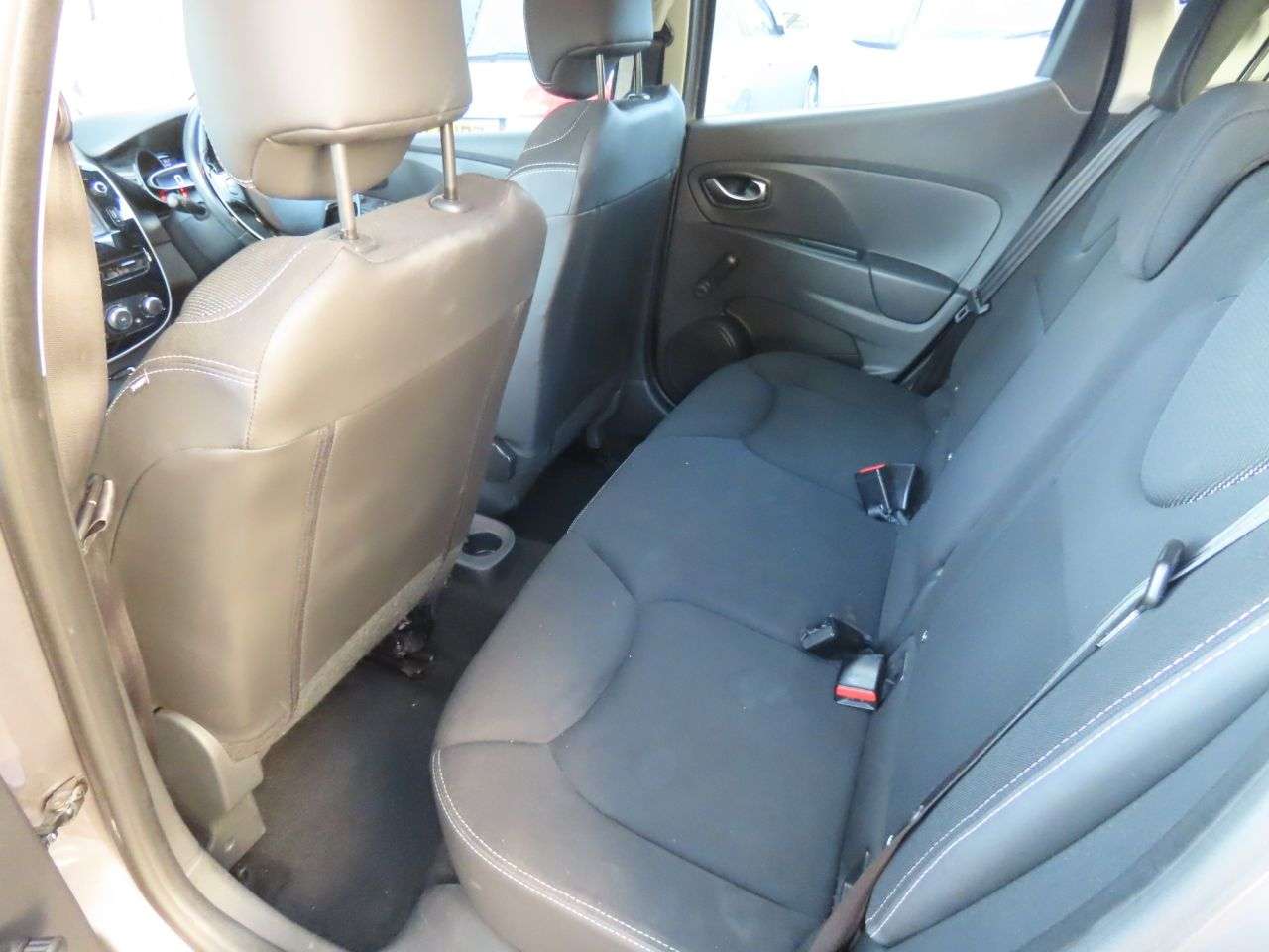2015 RENAULT CLIO 2015 RENAULT CLIO
