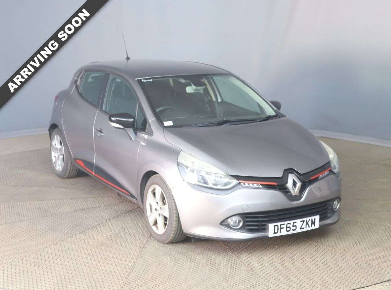 A 2015 RENAULT CLIO 0.9 TCe Dynamique Nav Hatchback 5dr Petrol Manual Euro 6 (s/s) (90 ps) A 2015 RENAULT CLIO 0.9 TCe Dynamique Nav Hatchback 5dr Petrol Manual Euro 6 (s/s) (90 ps)