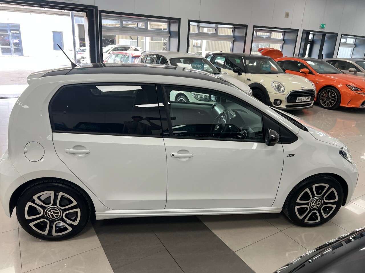 A 2020 VOLKSWAGEN UP! 1.0 R-Line Hatchback 5dr Petrol Manual Euro 6 (s/s) (60 ps) EXTERMELY LOW M A 2020 VOLKSWAGEN UP! 1.0 R-Line Hatchback 5dr Petrol Manual Euro 6 (s/s) (60 ps) EXTERMELY LOW M