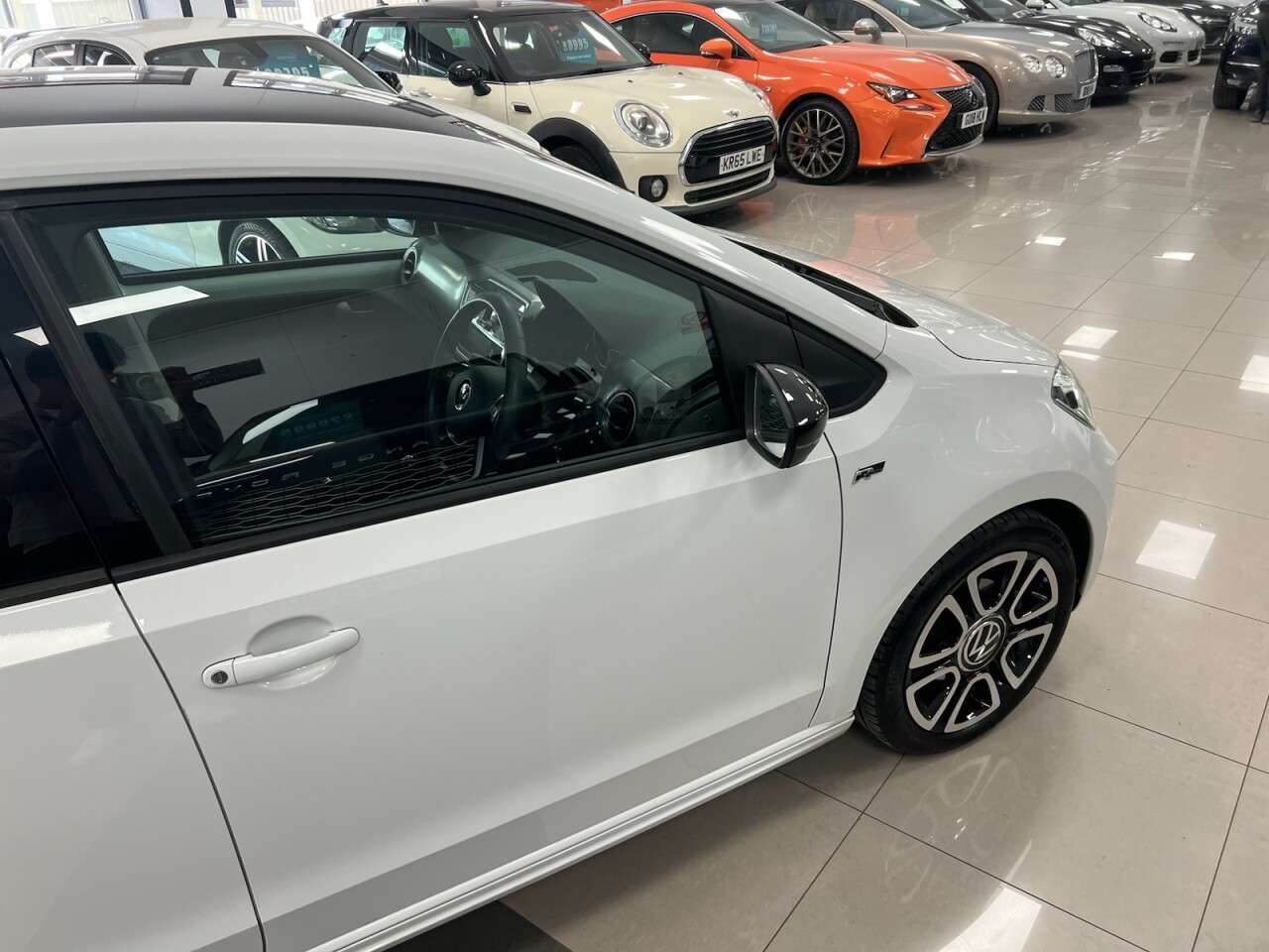 A 2020 VOLKSWAGEN UP! 1.0 R-Line Hatchback 5dr Petrol Manual Euro 6 (s/s) (60 ps) EXTERMELY LOW M A 2020 VOLKSWAGEN UP! 1.0 R-Line Hatchback 5dr Petrol Manual Euro 6 (s/s) (60 ps) EXTERMELY LOW M