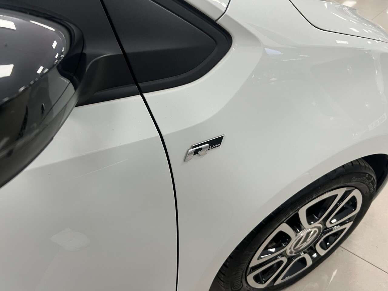 A 2020 VOLKSWAGEN UP! 1.0 R-Line Hatchback 5dr Petrol Manual Euro 6 (s/s) (60 ps) EXTERMELY LOW M A 2020 VOLKSWAGEN UP! 1.0 R-Line Hatchback 5dr Petrol Manual Euro 6 (s/s) (60 ps) EXTERMELY LOW M