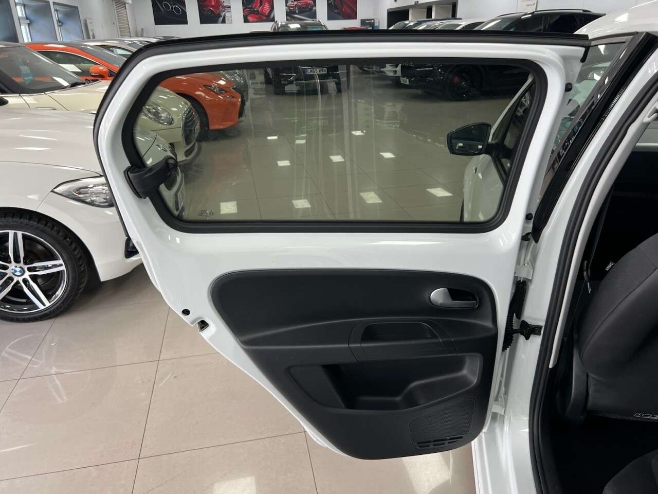 2020 VOLKSWAGEN UP! 2020 VOLKSWAGEN UP!