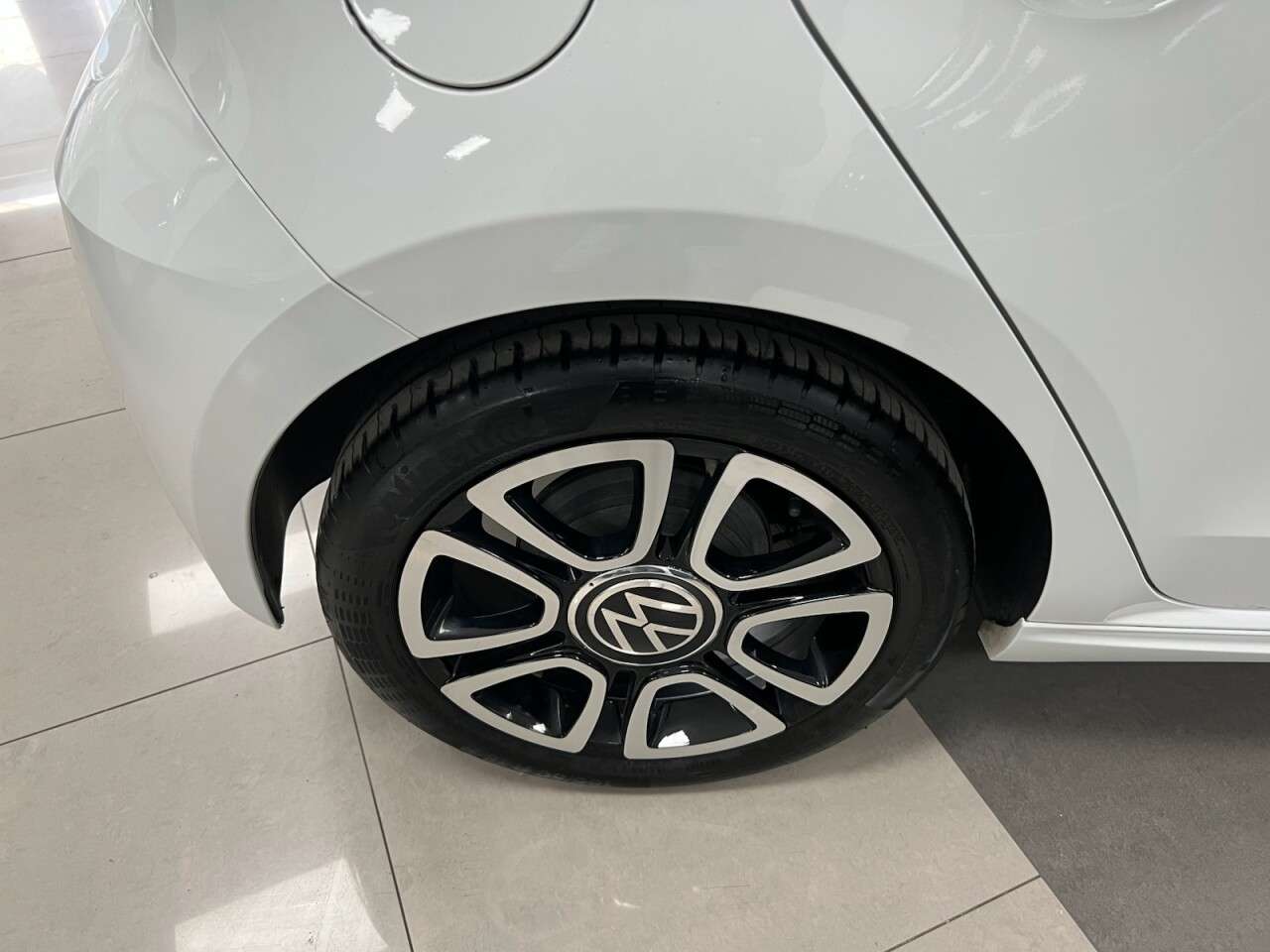 2020 VOLKSWAGEN UP! 2020 VOLKSWAGEN UP!