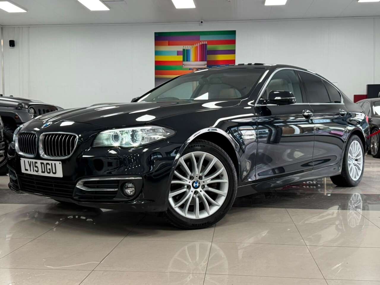 A 2015 BMW 5 SERIES 2.0 520d Luxury Saloon 4dr Diesel Auto Euro 6 (s/s) (190 ps) HARMON KARDON A 2015 BMW 5 SERIES 2.0 520d Luxury Saloon 4dr Diesel Auto Euro 6 (s/s) (190 ps) HARMON KARDON