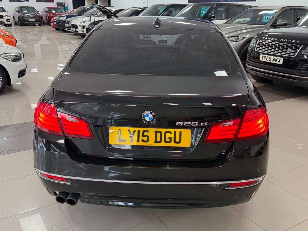 A 2015 BMW 5 SERIES 2.0 520d Luxury Saloon 4dr Diesel Auto Euro 6 (s/s) (190 ps) HARMON KARDON A 2015 BMW 5 SERIES 2.0 520d Luxury Saloon 4dr Diesel Auto Euro 6 (s/s) (190 ps) HARMON KARDON