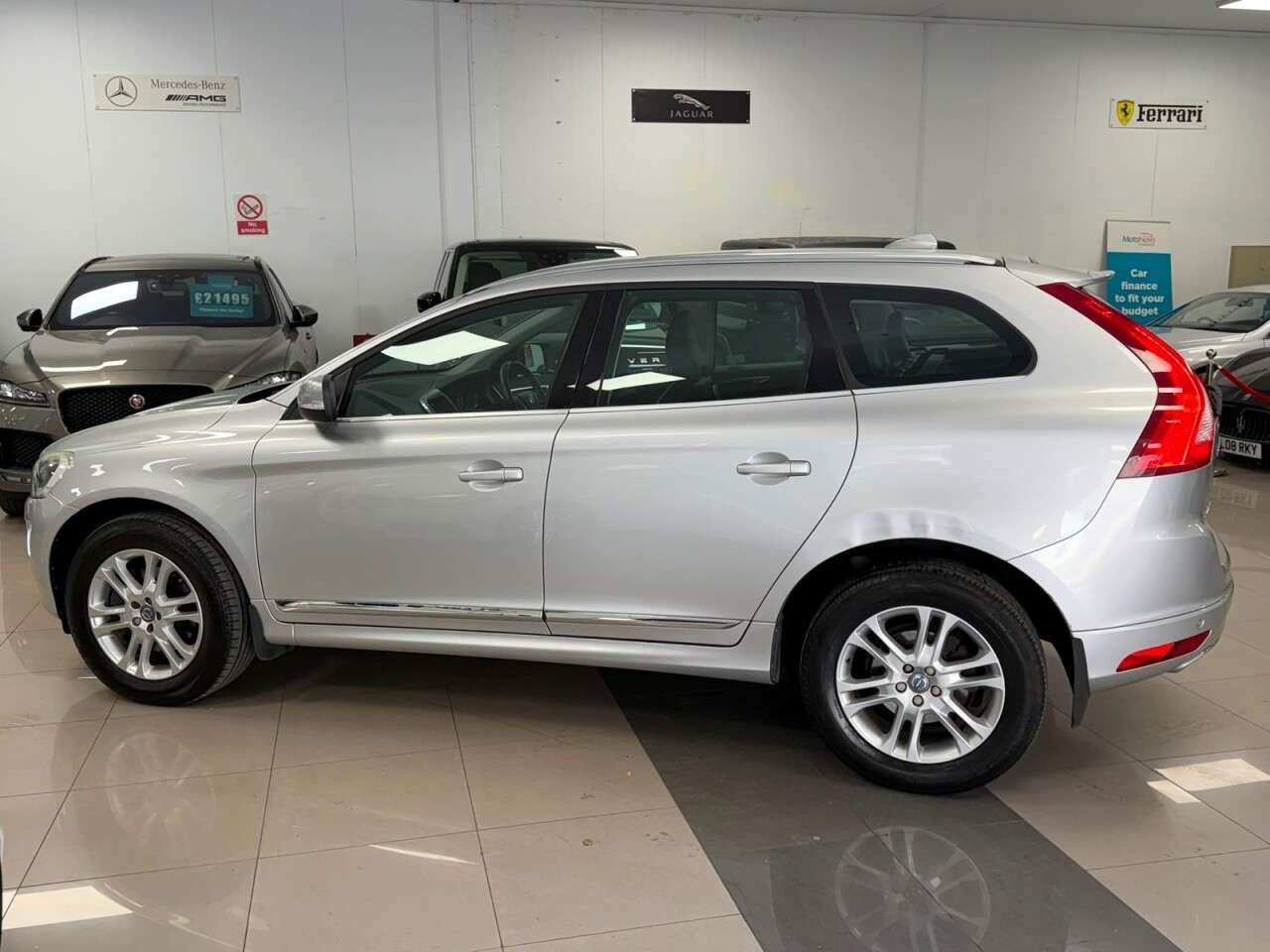 2015 VOLVO XC60 2015 VOLVO XC60