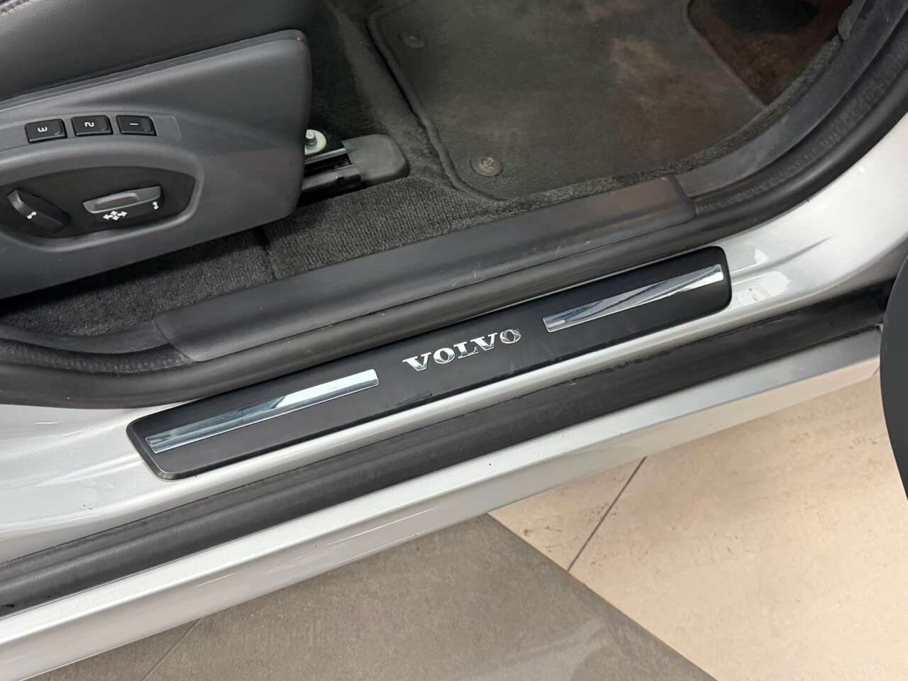 2015 VOLVO XC60 2015 VOLVO XC60