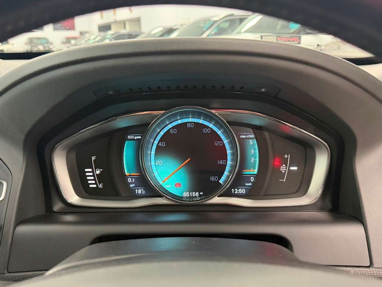 2015 VOLVO XC60 2015 VOLVO XC60