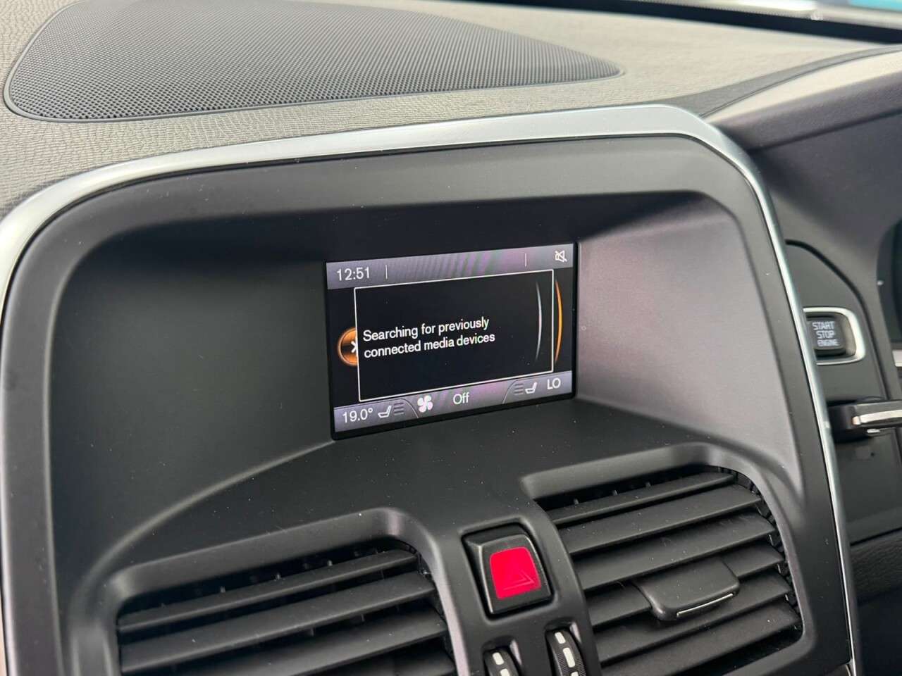 2015 VOLVO XC60 2015 VOLVO XC60