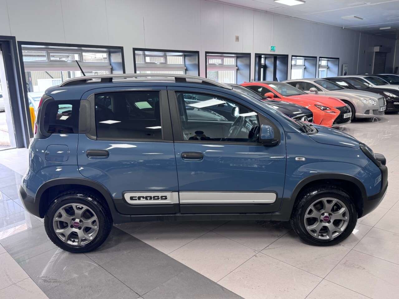 A 2021 FIAT PANDA TWINAIR CROSS A 2021 FIAT PANDA TWINAIR CROSS