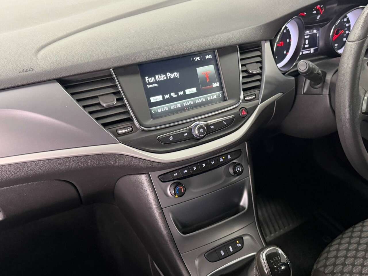 2018 VAUXHALL ASTRA 2018 VAUXHALL ASTRA
