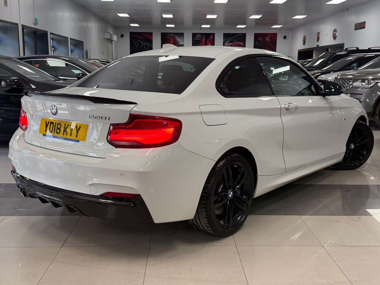A 2018 BMW 2 SERIES 2.0 220i M Sport Coupe 2dr Petrol Auto Euro 6 (s/s) (184 ps) A 2018 BMW 2 SERIES 2.0 220i M Sport Coupe 2dr Petrol Auto Euro 6 (s/s) (184 ps)