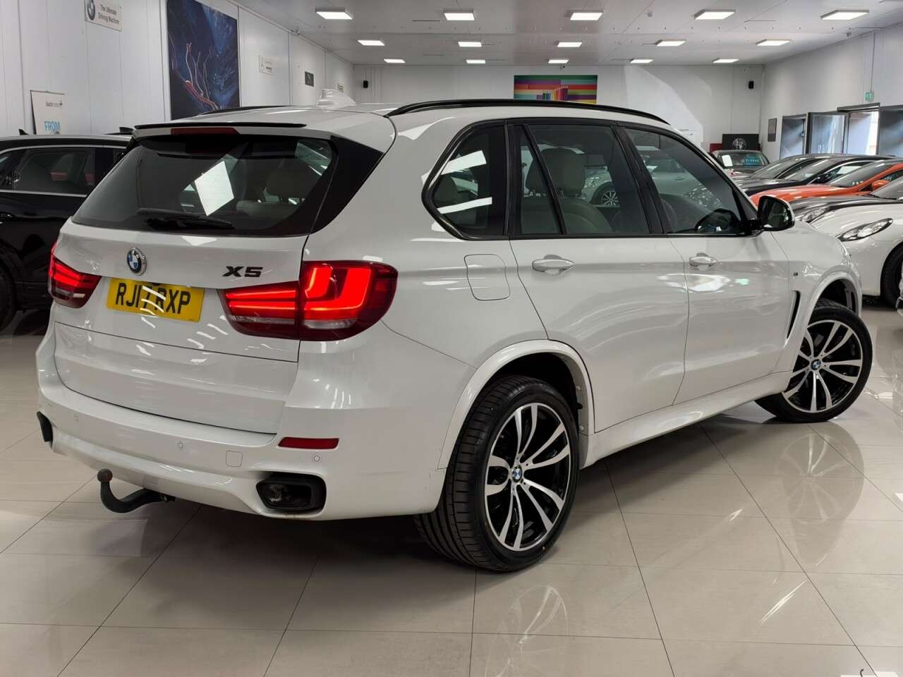 A 2017 BMW X5 3.0 30d M Sport SUV 5dr Diesel Auto xDrive Euro 6 (s/s) (258 ps) BEIGE LEAT A 2017 BMW X5 3.0 30d M Sport SUV 5dr Diesel Auto xDrive Euro 6 (s/s) (258 ps) BEIGE LEAT