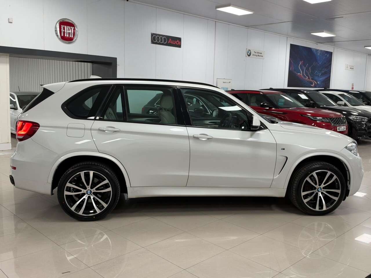 A 2017 BMW X5 3.0 30d M Sport SUV 5dr Diesel Auto xDrive Euro 6 (s/s) (258 ps) BEIGE LEAT A 2017 BMW X5 3.0 30d M Sport SUV 5dr Diesel Auto xDrive Euro 6 (s/s) (258 ps) BEIGE LEAT