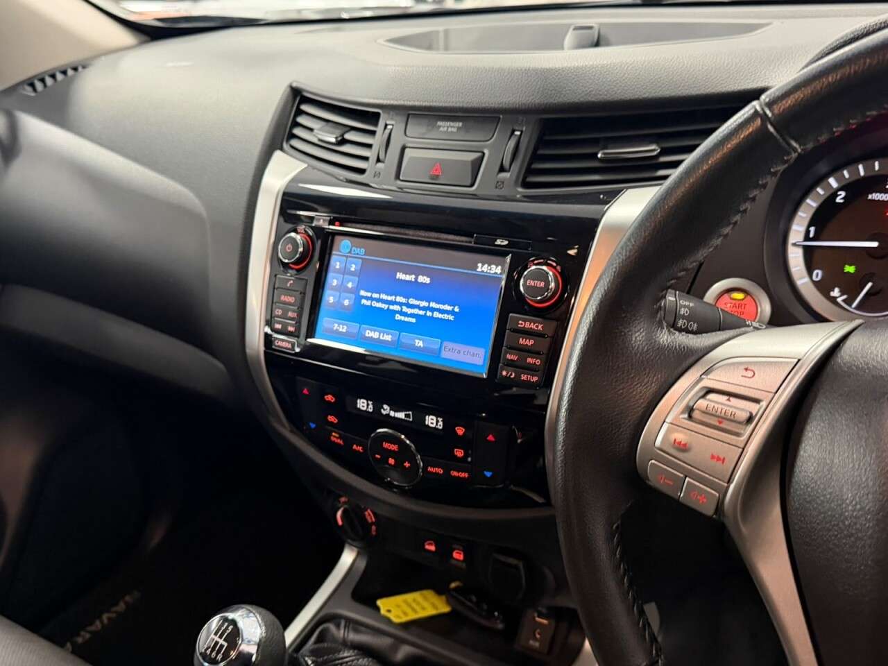 2016 NISSAN NAVARA 2016 NISSAN NAVARA