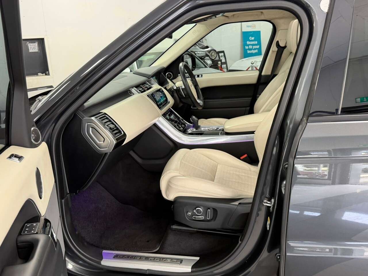 2019 LAND ROVER RANGE ROVER SPORT 2019 LAND ROVER RANGE ROVER SPORT