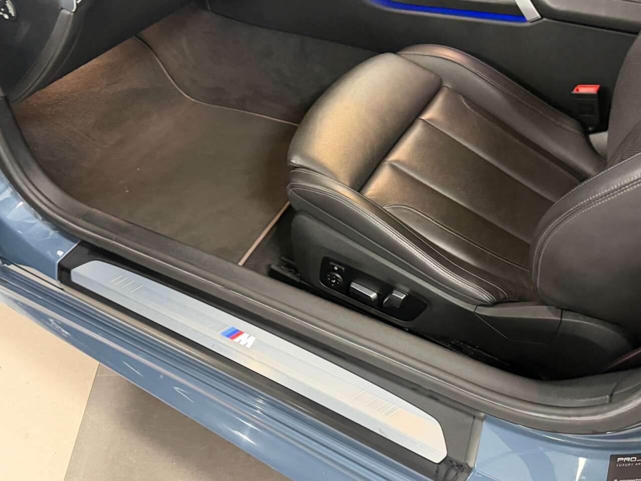 2018 BMW 8 SERIES 2018 BMW 8 SERIES