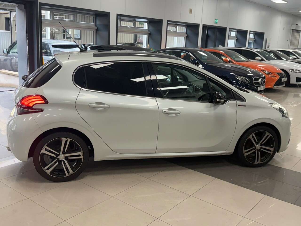 A 2018 PEUGEOT 208 1.2 PureTech GPF GT Line Hatchback 5dr Petrol Manual Euro 6 (s/s) (110 ps) A 2018 PEUGEOT 208 1.2 PureTech GPF GT Line Hatchback 5dr Petrol Manual Euro 6 (s/s) (110 ps)